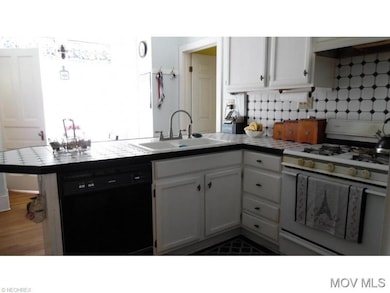 Open Kitchen