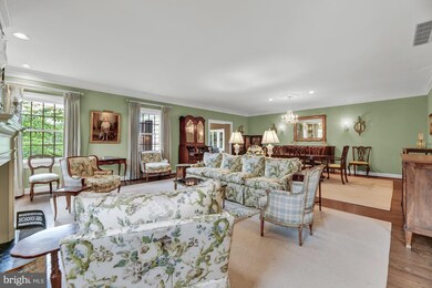 613 Brightwood Club Dr unit 613, Lutherville Timonium, MD 21093 - photo 2