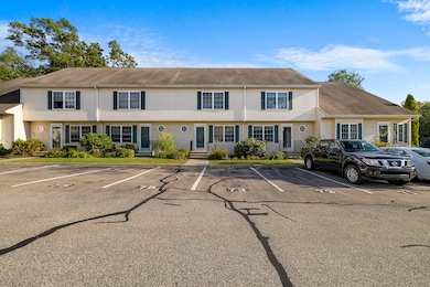 73 Briar Ln unit 73, Norwich, CT 06360 - photo 3