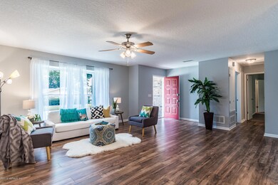 2715 Sandusky Ave E, Jacksonville, FL 32216 - photo 4