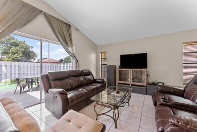 1439 Summit Run Cir, West Palm Beach, FL 33415 - photo 6