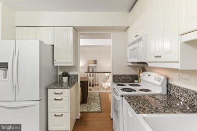 1958 Mariner Ln, Woodbridge, VA 22192 - photo 6