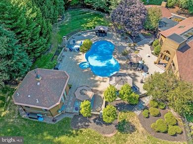 8 Hessian Blvd, Reading, PA 19607 - photo 2