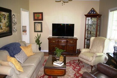 Dining Room/Den