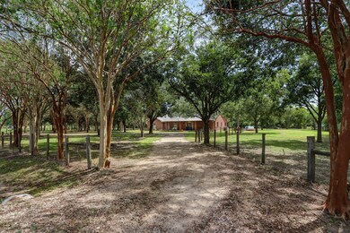 5203 Saddle Dr, Needville, TX 77461 - photo 5