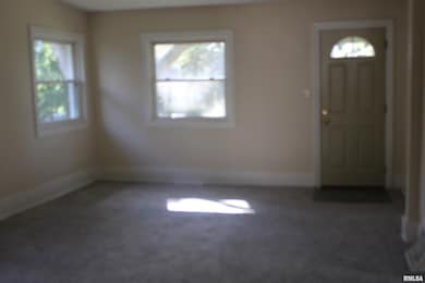 2709 Iowa St, Davenport, IA 52803 - photo 3