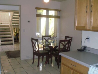 Eat-in Kitchen