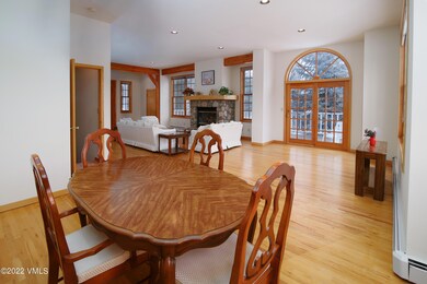 exception_11a_dining_living