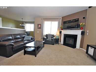 Living Room/Dining Room