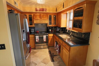 131 Blue Jay Cir, Lufkin, OK 74904 - photo 4