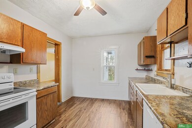 9001 Schram Rd, Papillion, NE 68046 - photo 5