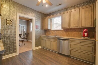 805 S Cannon Blvd, Shelbyville, TN 37160 - photo 6