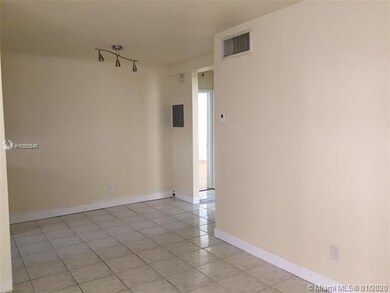 6856 Abbott Ave unit 4, Miami Beach, FL 33141 - photo 2