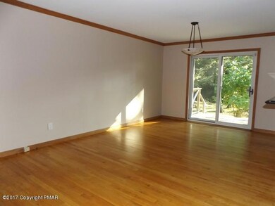 1124 Willow Creek Dr, Kunkletown, PA 18058 - photo 5