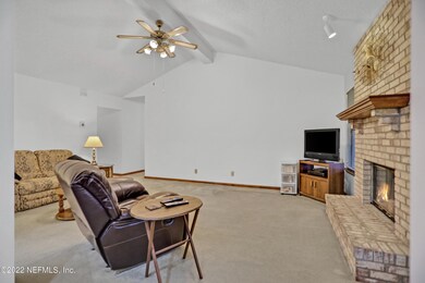 7909 Painted Oak Dr, Jacksonville, FL 32210 - photo 5