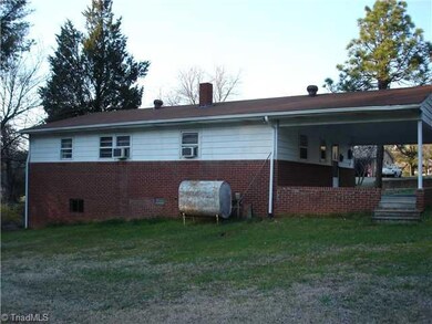 219 Terry Ave, Asheboro, NC 27203 - photo 2