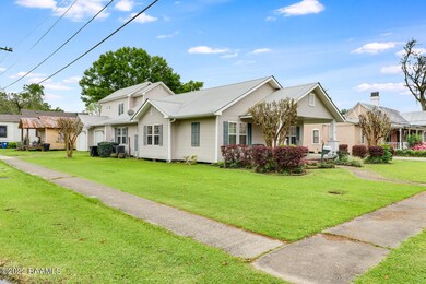 110 E Borque Street-1