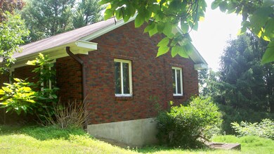 1042 Brushy Mountain Rd, East Stroudsburg, PA 18301 - photo 2