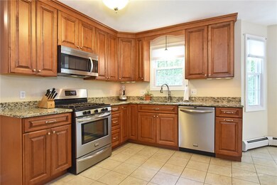 58 Castleton Dr, Cranston, RI 02921 - photo 5