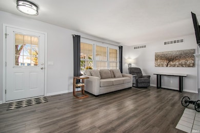 2020 Felix Place, Plymouth, IN 46563 - photo 4