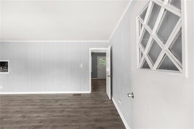 574 S Sage St, Toccoa, GA 30577 - photo 6