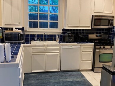 1306 Marshall St, Houston, TX 77006 - photo 3