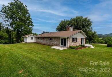 655 Charlie Brown Rd unit 7 and 8, Burnsville, NC 28714 - photo 6