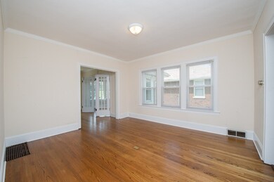 412 Douglas Ave unit 2, Waukegan, IL 60085 - photo 6