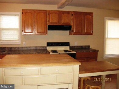 221 1/2 East Aly S, Lehighton, PA 18235 - photo 6