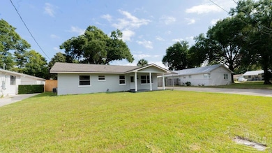 1202 Watson Ave, Pensacola, FL 32503 - photo 2