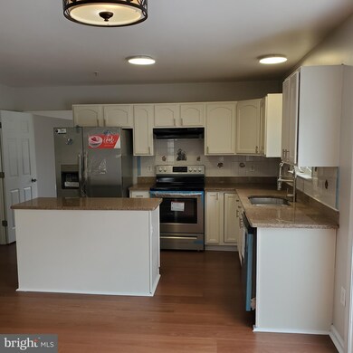 15516 Casulas Way, Laurel, MD 20707 - photo 6