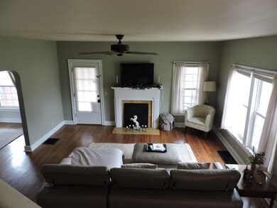 810 S Brittain St, Shelbyville, TN 37160 - photo 5