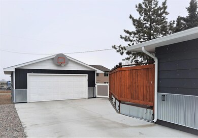 garage 3