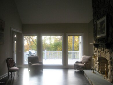 210 Davenport Farm Ln S unit So, Stamford, CT 06903 - photo 7