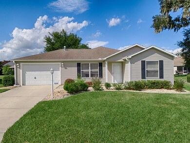 864 Evelynton Loop, The Villages, FL 32162 - photo 5