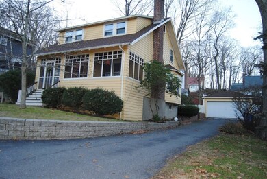 31 Manning Rd, Waltham, MA 02452 - photo 2