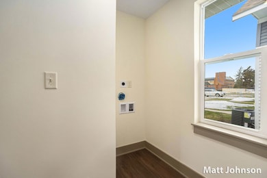 2047 Linden Ave SE, Grand Rapids, MI 49507 - photo 5