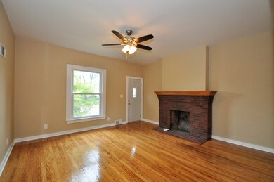 525 W Clayton St unit 1, Waukegan, IL 60085 - photo 2