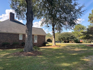 610 Torrey Pines Dr, Sumter, SC 29150 - photo 4