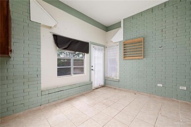 2010 Priscilla Ln, Edinburg, TX 78539 - photo 7