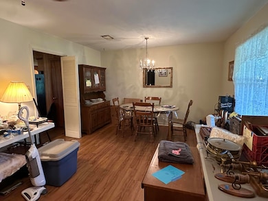 living/dining combo