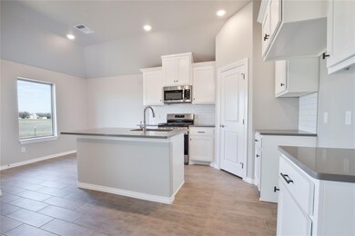 3917 Lynne Ave, Edmond, OK 73012 - photo 2