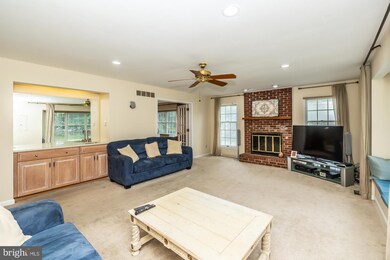 656 Lyndale Ct, Paoli, PA 19301 - photo 7