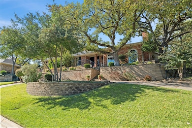 2000 Lakehill Ct, Arlington, TX 76012 - photo 3