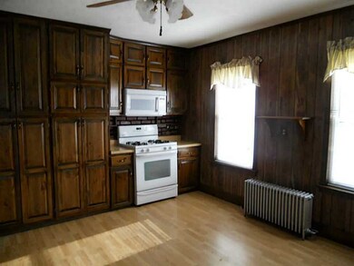 153 Newland Ave unit 2, Woonsocket, RI 02895 - photo 3