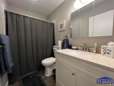 4362 E Poplar Dr unit Apartment  7, Terre Haute, IN 47803 - photo 4