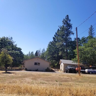 232 Appaloosa Ln, Grants Pass, OR 97526 - photo 3