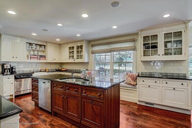 14-Kitchen(1)