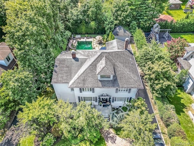 19 Margaret Ave, Lawrence, NY 11559 - photo 2