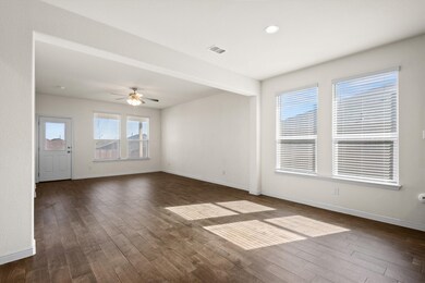 1211 Dublin Dr, Cleburne, TX 76033 - photo 7